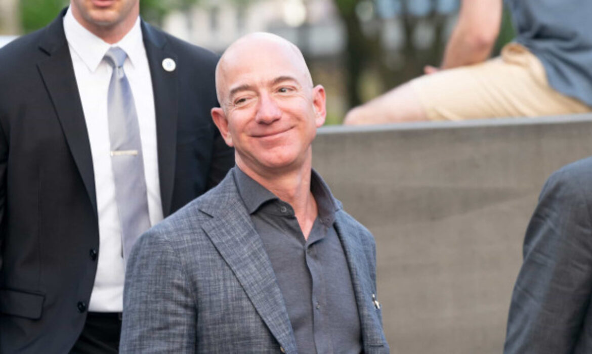Jeff Bezos recebe US$ 8,5 bilhões da venda de ações da Amazon