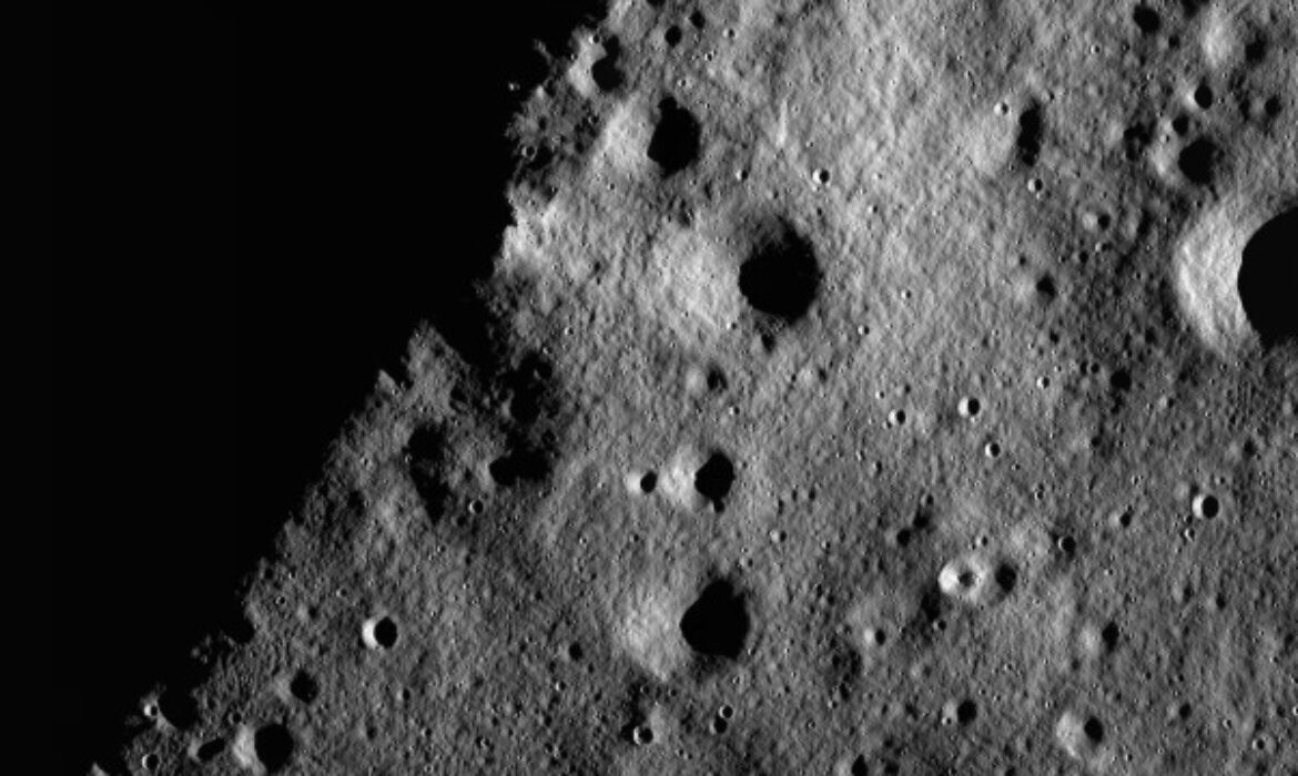 Missão que busca pouso inédito na Lua divulga primeiras imagens