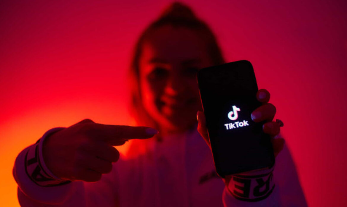 TikTok vai pagar por vídeos com mais de um minuto