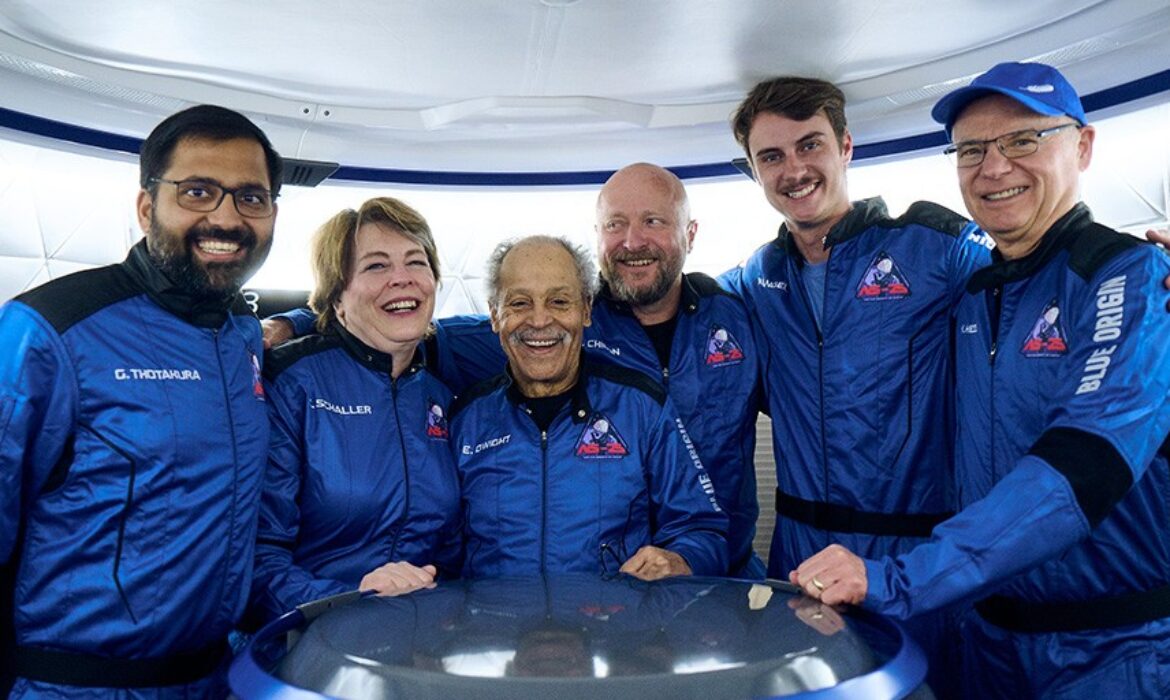 Blue Origin, de Bezos, tenta neste domingo seu 1º voo espacial tripulado em quase 2 anos; conheça a missão